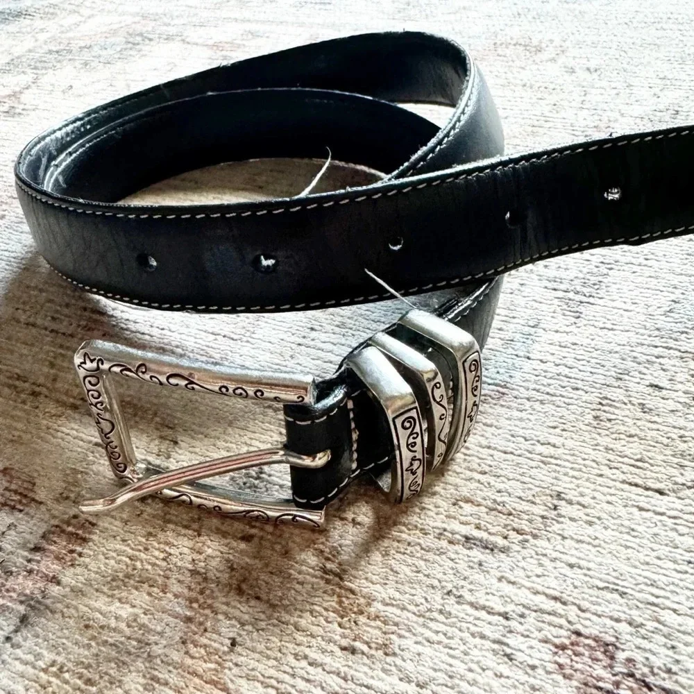 Vintage Italian Genuine Leather Belt Silver Design Style Medium Casual Corner